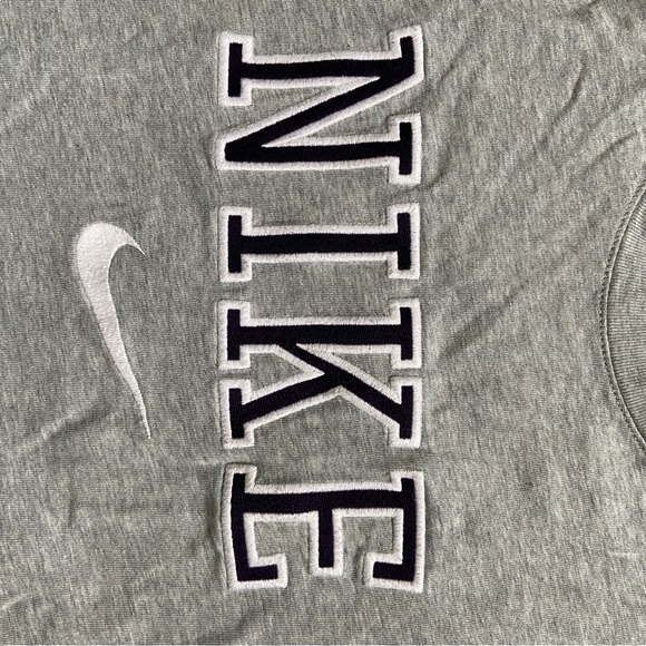 vintage embroidered Nike middle swoosh tee - Picture 5 of 6